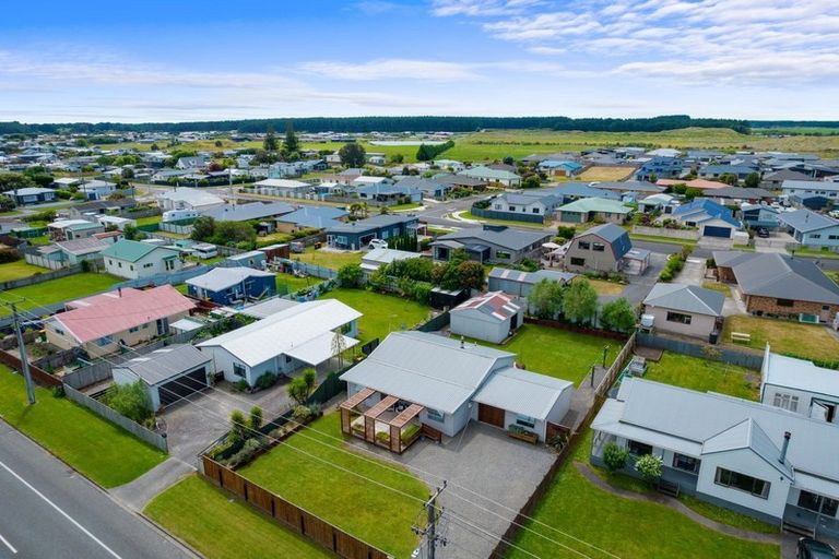 Photo of property in 99 Seabury Avenue, Foxton Beach, Foxton, 4815