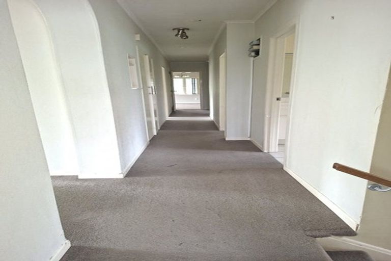 Photo of property in 280 Great South Road, Papakura, 2110