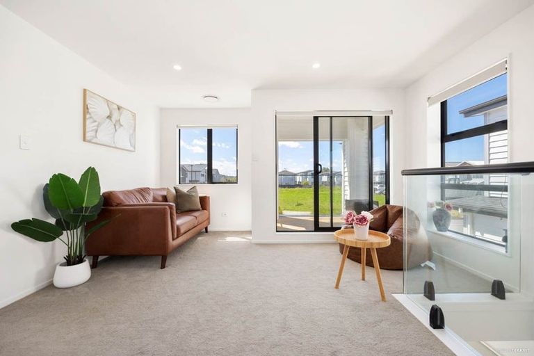 Photo of property in 12 Rapunga Drive, Hobsonville, Auckland, 0616