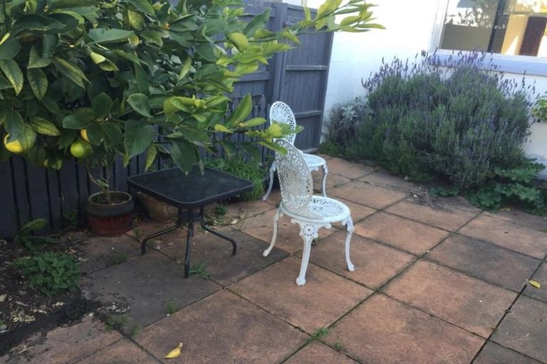 Photo of property in 1 Weld Street, Blenheim, 7201