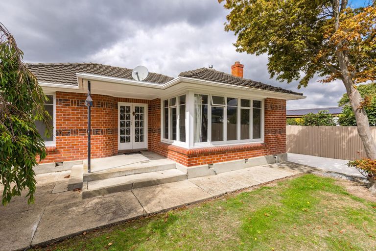 Photo of property in 39 Rhodes Street, Waimate, 7924