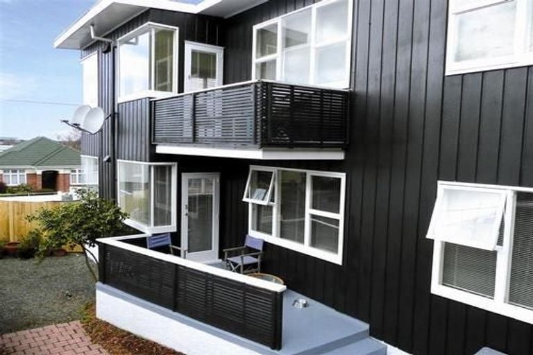 Photo of property in 2/130 Forbury Road, Saint Clair, Dunedin, 9012