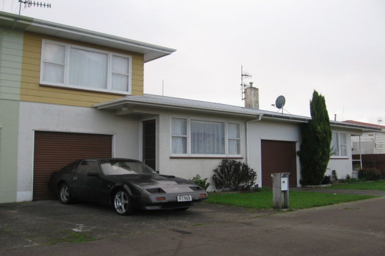 Photo of property in 225 Grey Street, Palmerston North, 4414