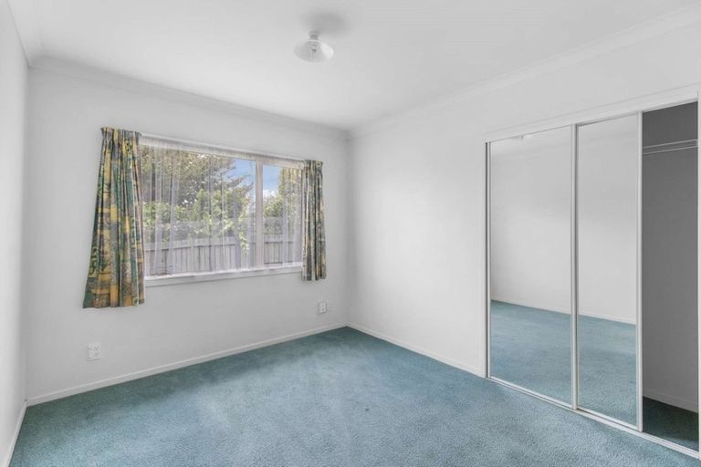 Photo of property in 19 Catalina Drive, Melville, Hamilton, 3206