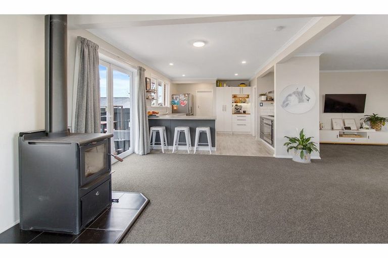 Photo of property in 24 Kowhai Street, Highfield, Timaru, 7910