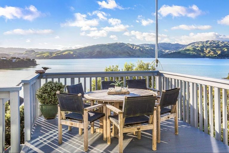 Photo of property in 28 Leeward Drive, Whitby, Porirua, 5024