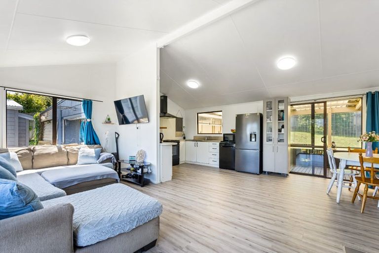 Photo of property in 21 Charles Street, Te Kamo, Whangarei, 0112