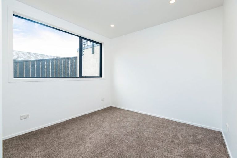 Photo of property in 7 Mokopiko Court, Beach Haven, Auckland, 0626