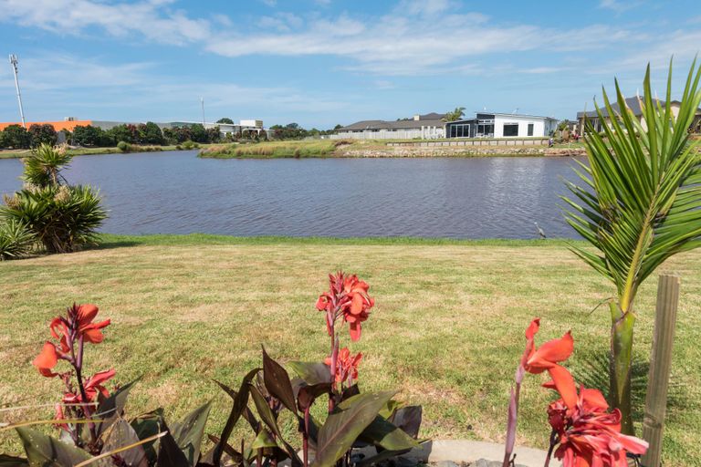 Photo of property in 22 Waimarama Close, Papamoa Beach, Papamoa, 3118