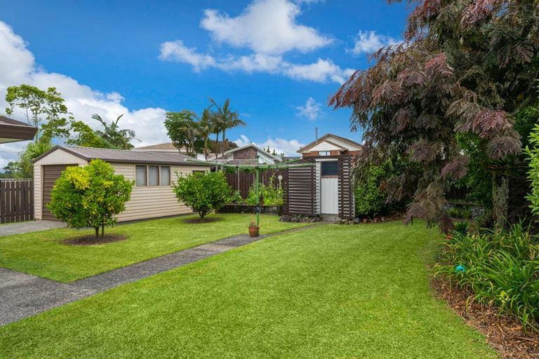 Photo of property in 74 Vintage Drive, Henderson, Auckland, 0612