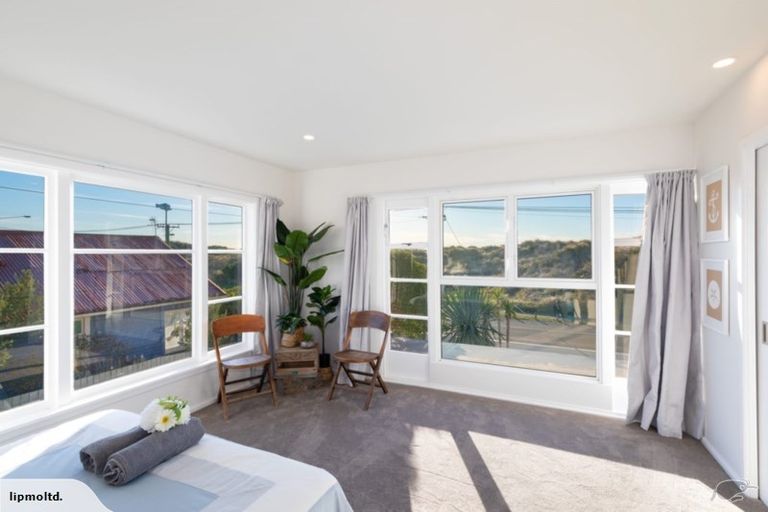 Photo of property in 167 Marine Parade, New Brighton, Christchurch, 8083