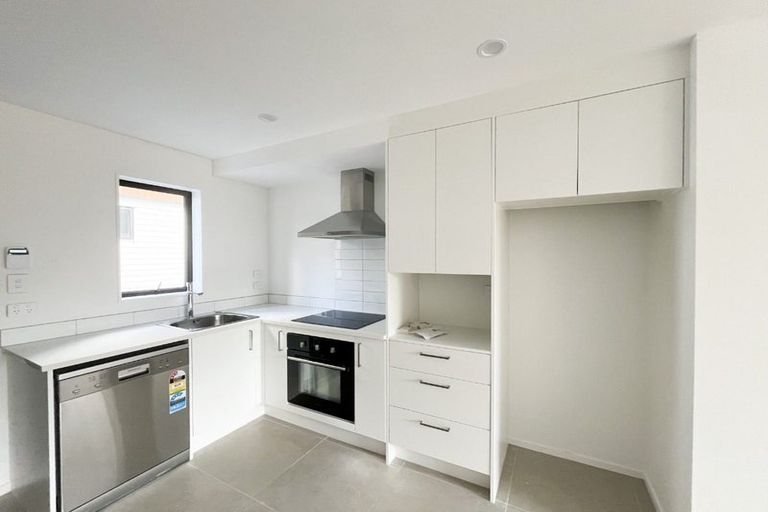 Photo of property in 53 Raupeti Lane, Henderson, Auckland, 0612