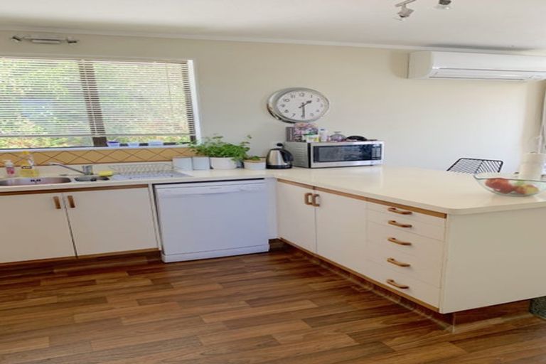 Photo of property in 13a Shastri Terrace, Khandallah, Wellington, 6035