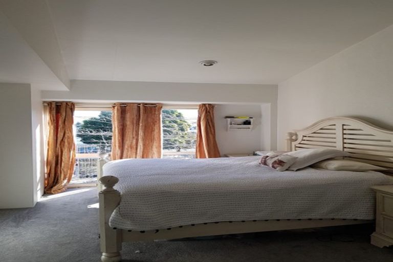 Photo of property in 14a Captain Scott Road, Glen Eden, Auckland, 0602