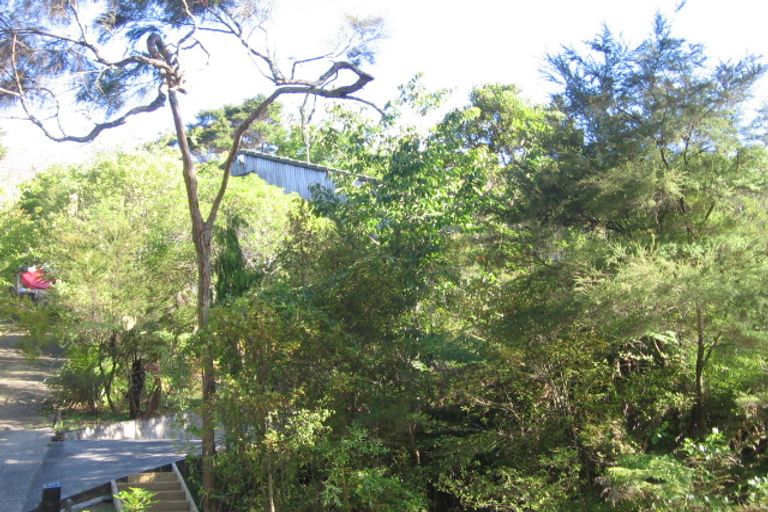 Photo of property in 23 Trelawny Place, Hillcrest, Auckland, 0627