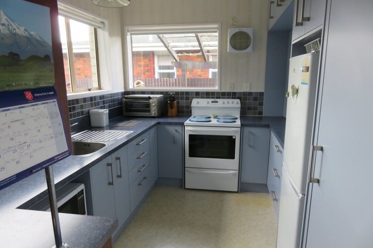 Photo of property in 1a Edwards Place, Terrace End, Palmerston North, 4410