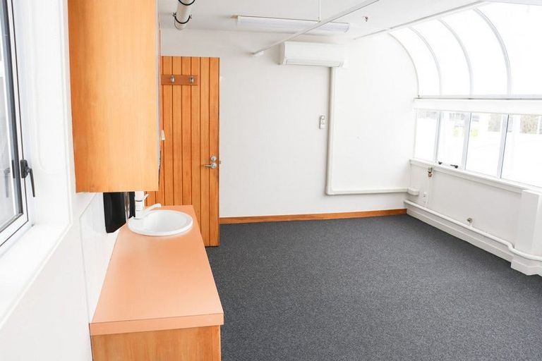 Photo of property in 577 High Street, Boulcott, Lower Hutt, 5010