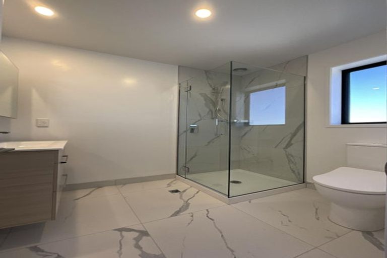 Photo of property in 3/231 Marine Parade, Seatoun, Wellington, 6022