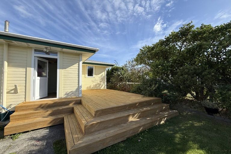 Photo of property in 97 Te Pene Avenue, Titahi Bay, Porirua, 5022