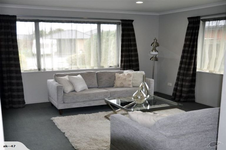 Photo of property in 9 Joe Burns Place, Wigram, Christchurch, 8042