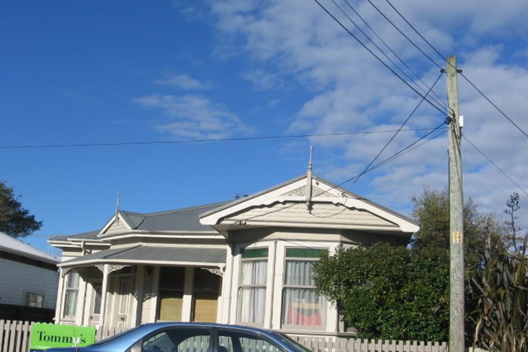 Photo of property in 14 Riddlers Crescent, Petone, Lower Hutt, 5012