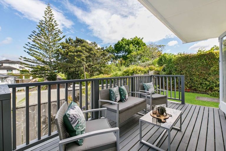 Photo of property in 1/15 Stanley Avenue, Milford, Auckland, 0620