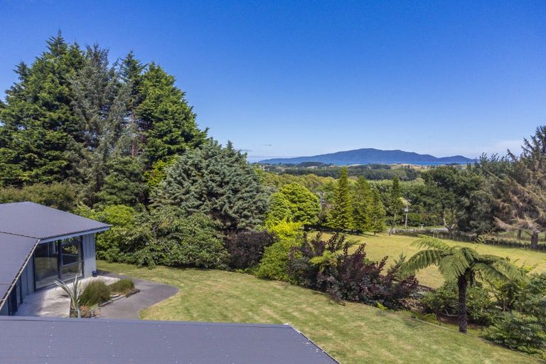 Photo of property in 37 Hadfield Road, Peka Peka, Waikanae, 5391