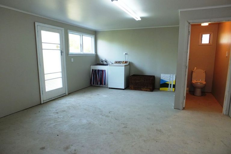 Photo of property in 24 Magdala Street, Kakanui, Oamaru, 9495