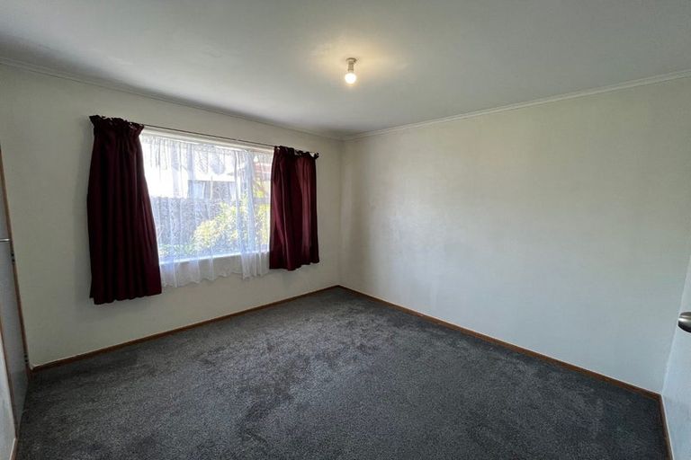 Photo of property in 165 Edgewater Drive, Pakuranga, Auckland, 2010