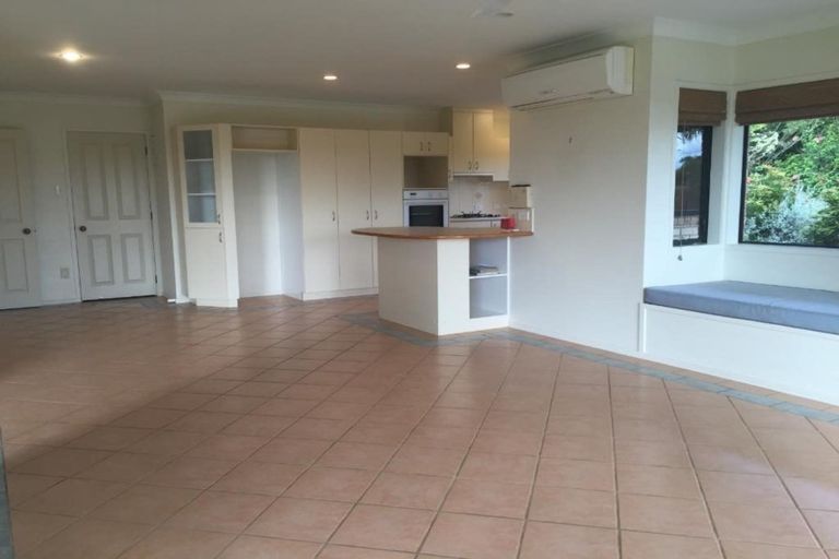 Photo of property in 16 Rarere Terrace, Kerikeri, 0230