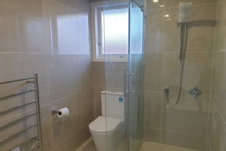 Photo of property in 43 Larne Avenue, Pakuranga Heights, Auckland, 2010