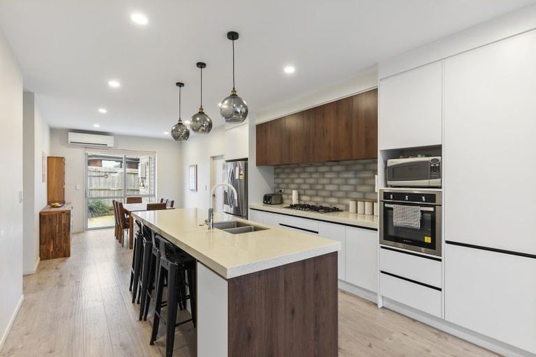 Photo of property in 35 Harriet Johnston Drive, Pokeno, 2402