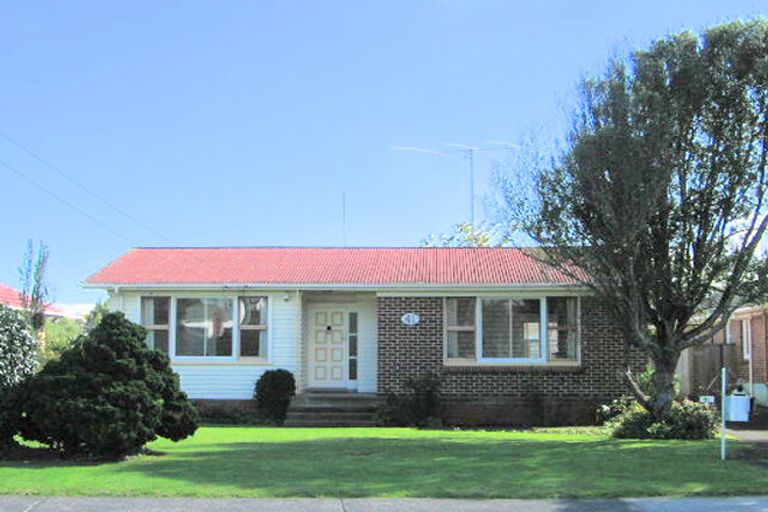 Photo of property in 41 Regent Street, Papatoetoe, Auckland, 2025