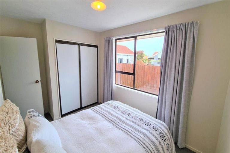 Photo of property in 1/39 Solomon Avenue, Redwood, Christchurch, 8051
