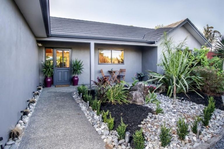 Photo of property in 106 Waimate North Road, Kerikeri, 0293