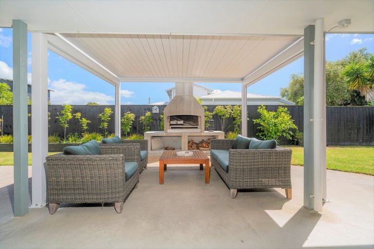 Photo of property in 126 Puka Crescent, Matarangi, Whitianga, 3592