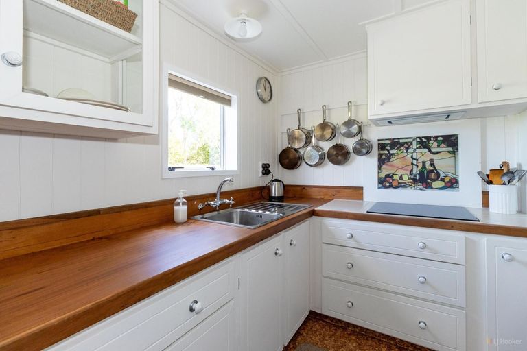 Photo of property in 2 Point Bush Road, Waimate, 7924