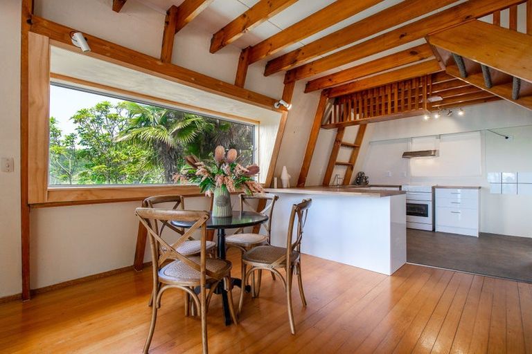 Photo of property in 2 Cliff Road, Ohope, 3121