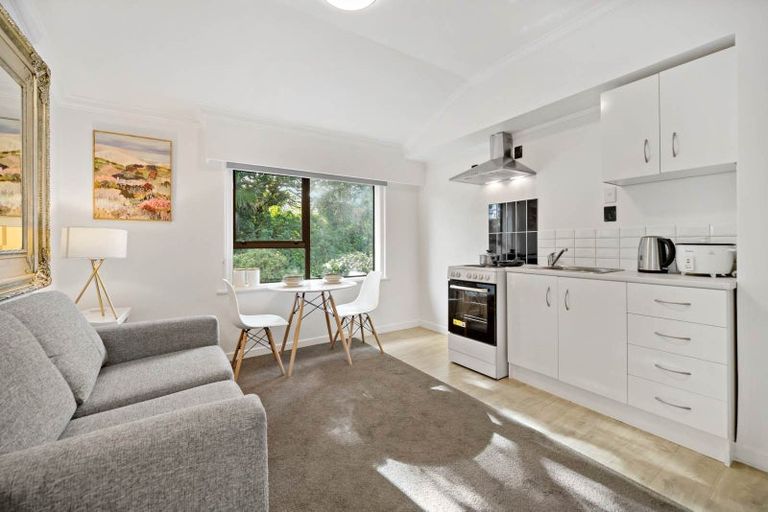 Photo of property in 24 Tawa Road, Onehunga, Auckland, 1061