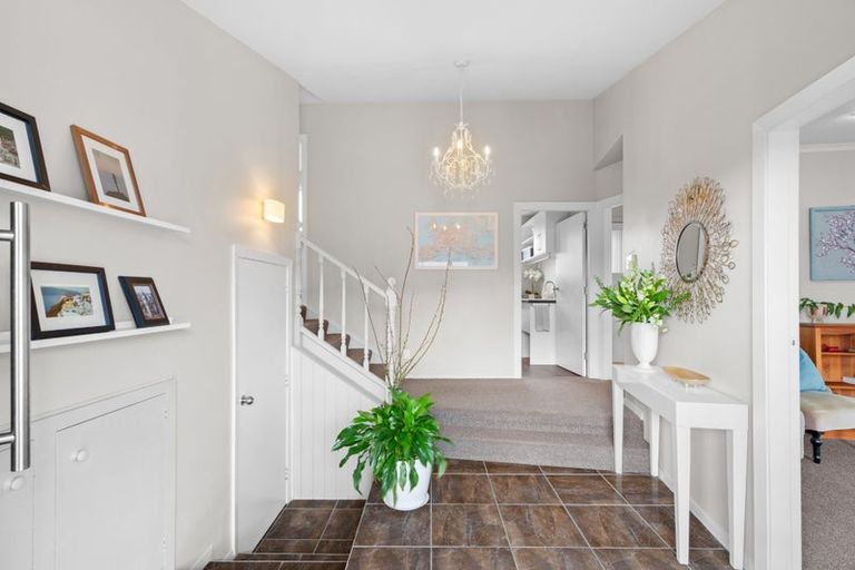 Photo of property in 25 Hillcrest Place, Avonhead, Christchurch, 8042