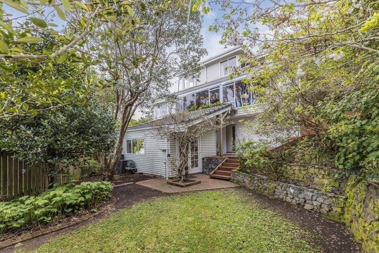 Photo of property in 68 Chamberlain Road, Karori, Wellington, 6012