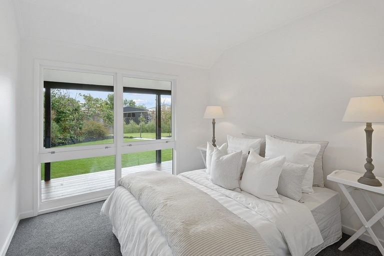 Photo of property in 22 Tuirau Place, Ilam, Christchurch, 8041