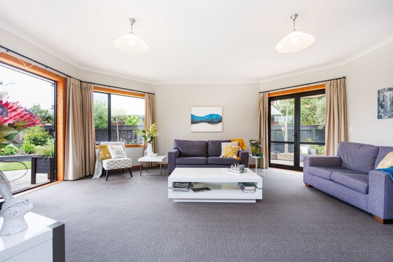 Photo of property in 7 Alpine Grove, Kelvin Grove, Palmerston North, 4414