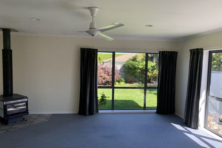 Photo of property in 11 Mcilwaine Place, Marton, 4710