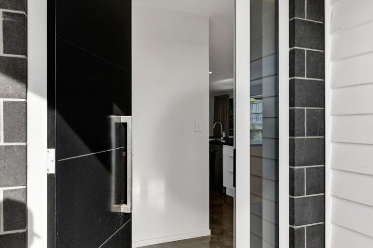 Photo of property in 61 Cyrus Street, Whalers Gate, New Plymouth, 4310