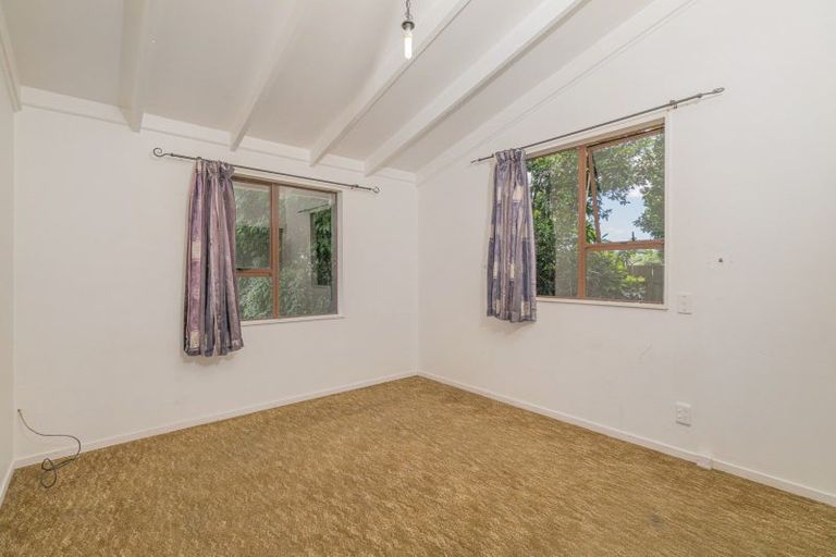 Photo of property in 20 Annette Place, Whitianga, 3510
