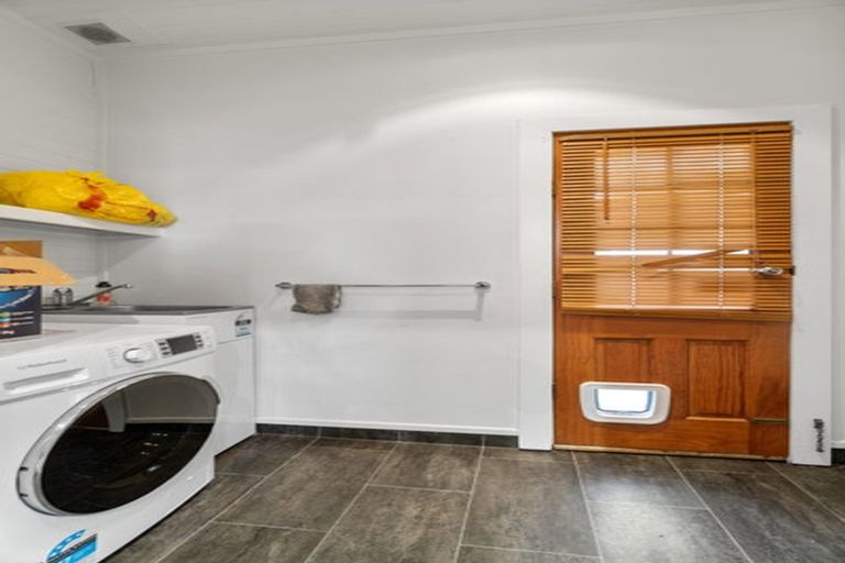 Photo of property in 22 Windsor Road, Maeroa, Hamilton, 3200