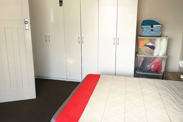 Photo of property in 45g Swanson Road, Henderson, Auckland, 0610