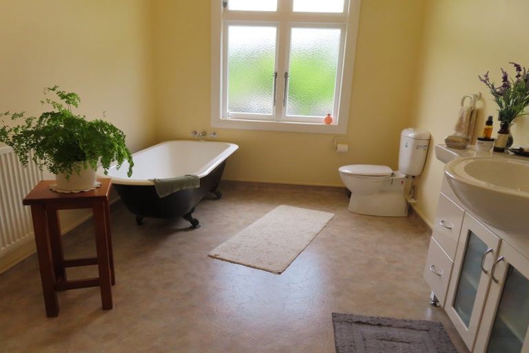 Photo of property in 709 Weber Road, Waitahora, Dannevirke, 4971