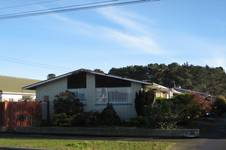 Photo of property in 2/64 Lonsdale Street, New Brighton, Christchurch, 8083